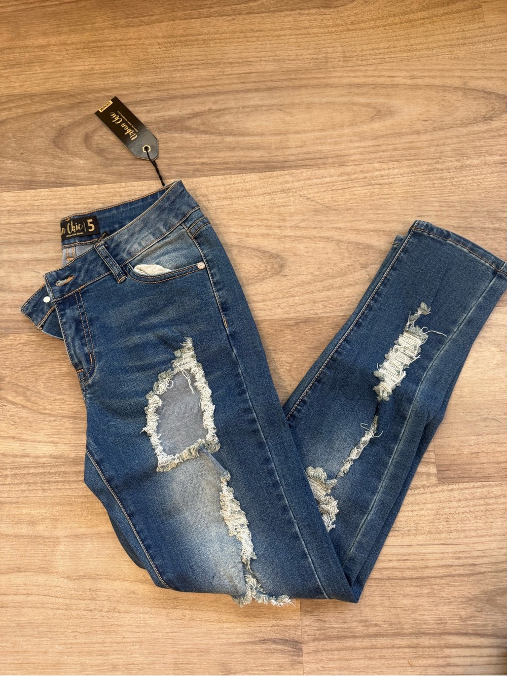 Urban chic jeans size 5 nwt